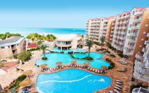 Read more about the article Top 10 Resorts in Aruba — As Voted by the Wandering Pulse Community
